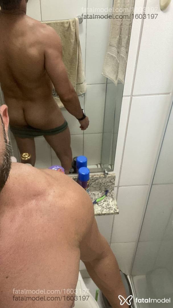 Acompanhante homem morena (o) de olhos castanhos em Araraquara - Cristiano