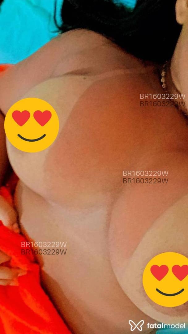 Acompanhante mulher morena (o) de olhos castanhos em Araguaína - Moranguinha