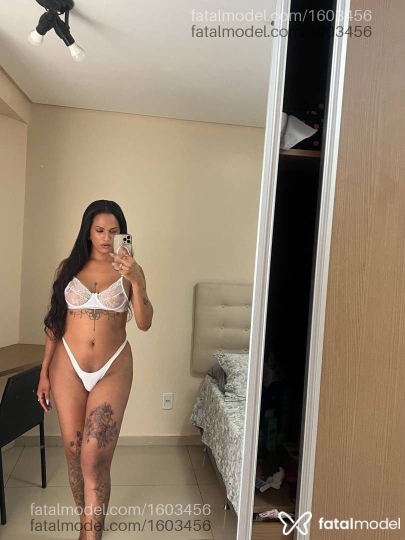 Acompanhante mulher trans com cabelo castanho de olhos castanhos em Altamira Acompanhante mulher trans com cabelo castanho de olhos castanhos em Altamira - Ketelen