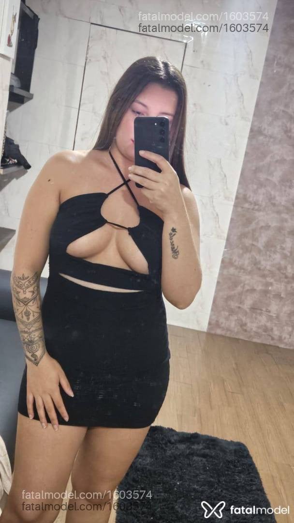 Acompanhante mulher com cabelo castanho de olhos castanhos em Maringá - Isabella Mendes
