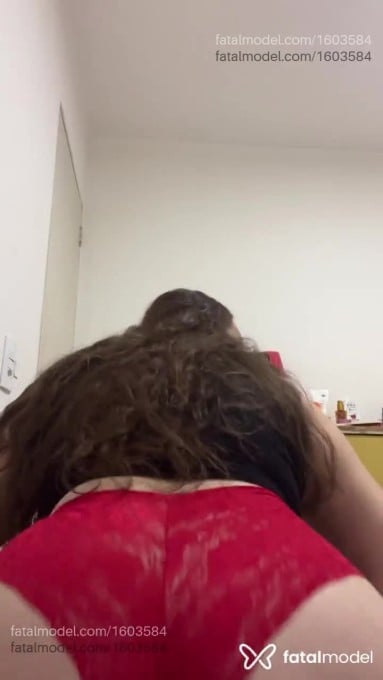 Acompanhante mulher com cabelo castanho de olhos castanhos em Lins - Isadora