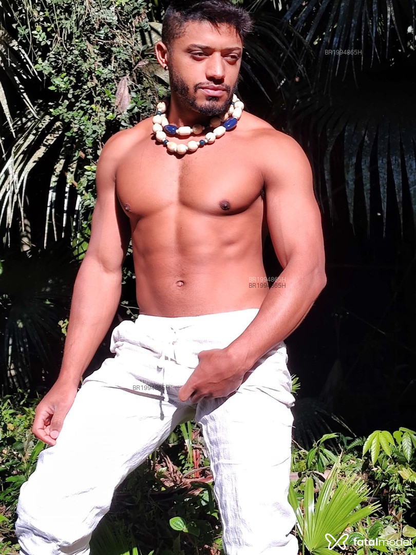 Acompanhante homem morena (o) de olhos pretos - Gabriel Acompanhante homem morena (o) de olhos pretos - Gabriel