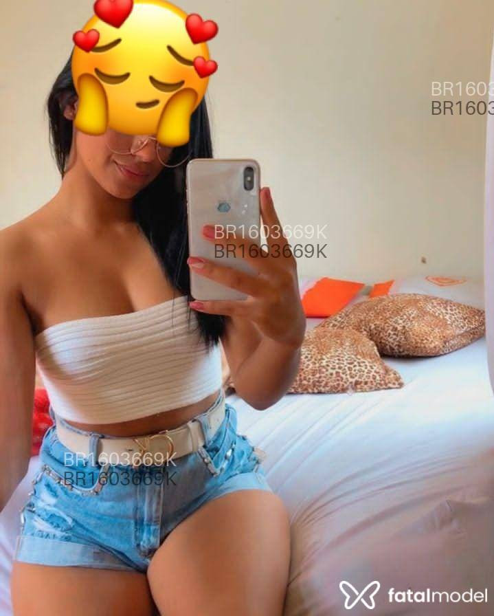 Acompanhante mulher morena (o) de olhos castanhos em Guarapuava - Viviany Souza