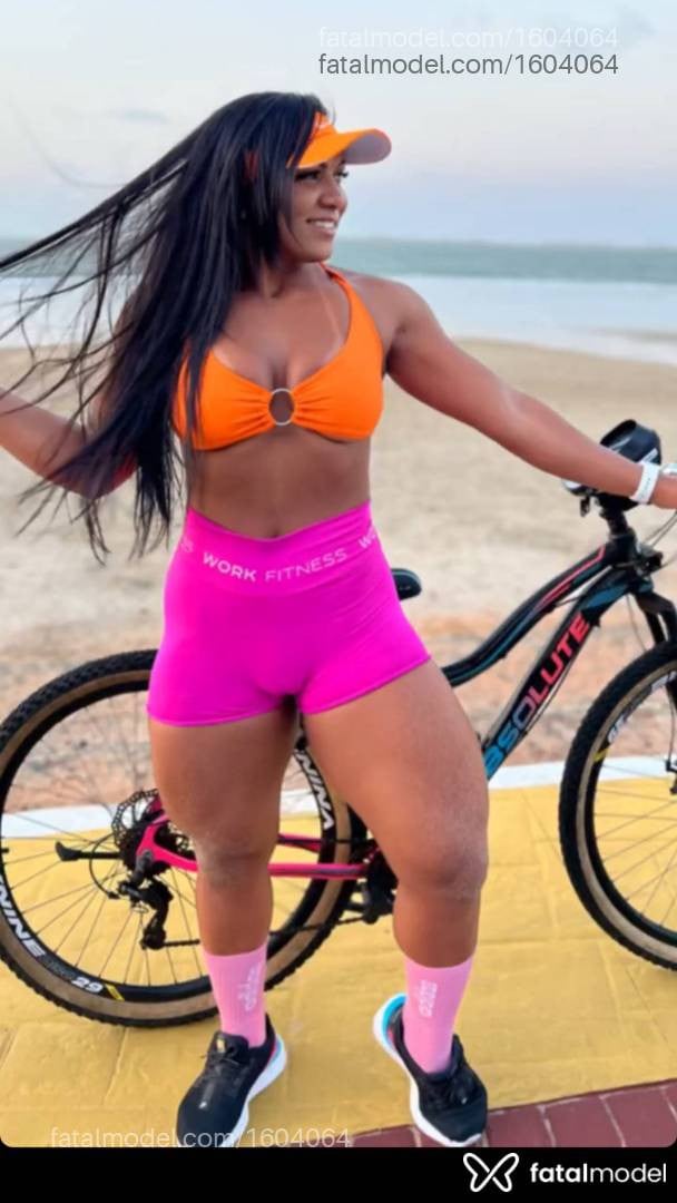 Acompanhante mulher morena (o) de olhos mel em Brasília - Felícia Fênix
