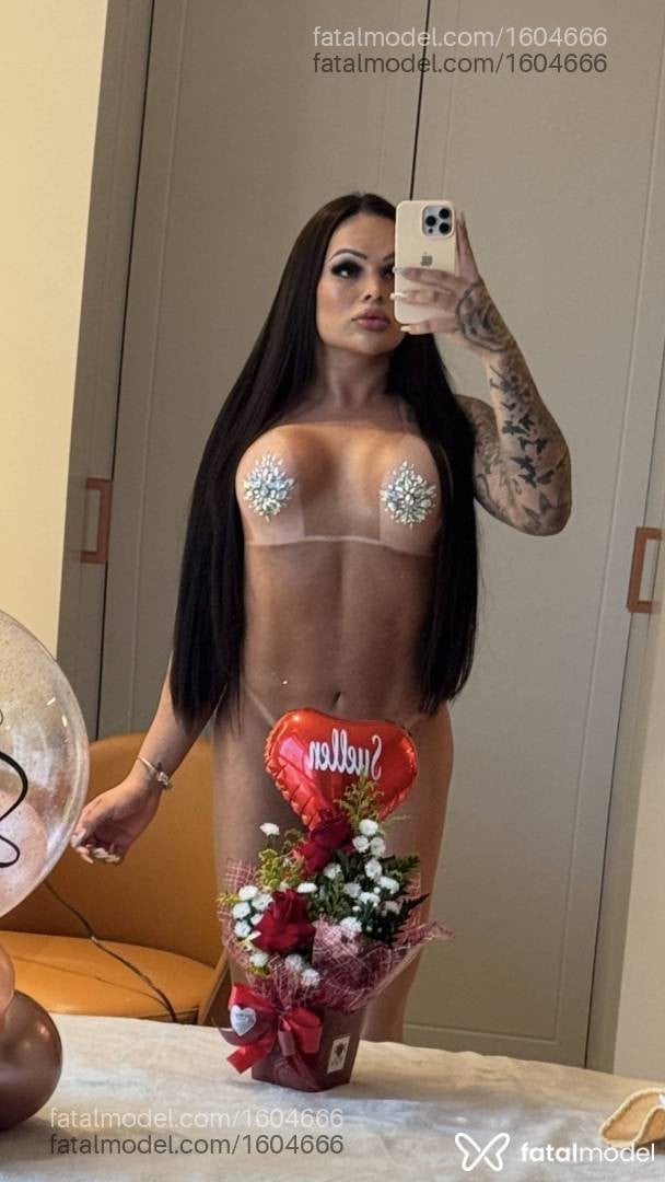 Acompanhante homem trans morena (o) de olhos castanhos em Tubarão - Agatha Ribeiro