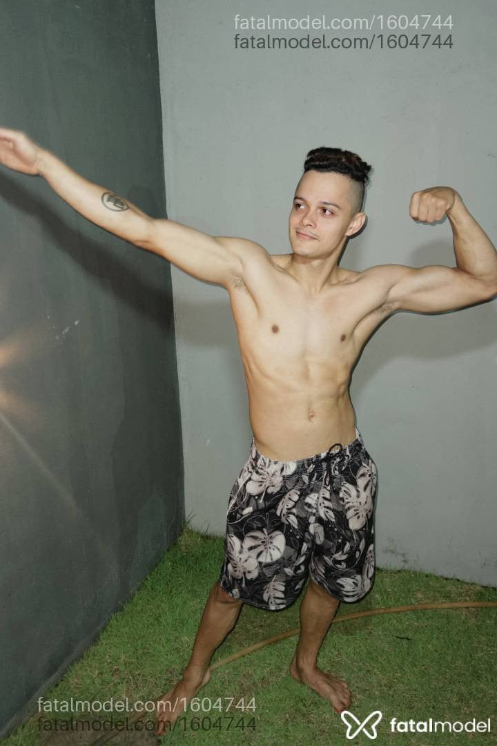 Acompanhante homem morena (o) de olhos castanhos - Bruno Calisto