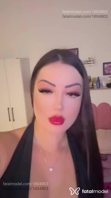 Acompanhante mulher com cabelo castanho de olhos castanhos em Ijuí - Ana Carolina