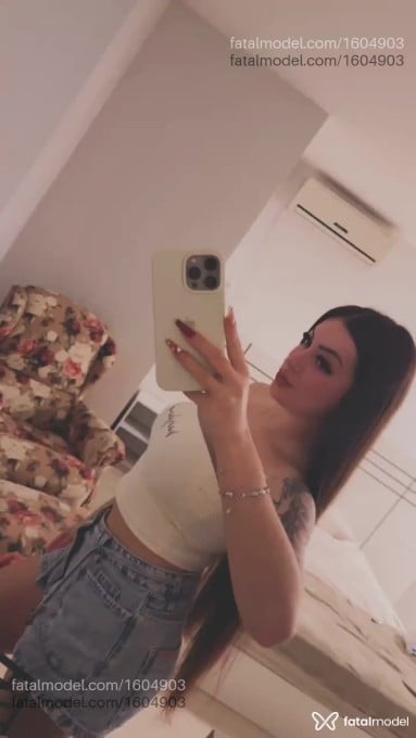 Acompanhante mulher com cabelo castanho de olhos castanhos em Ijuí - Ana Carolina