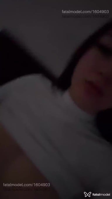 Acompanhante mulher com cabelo castanho de olhos castanhos - Ana Carolina Acompanhante mulher com cabelo castanho de olhos castanhos - Ana Carolina