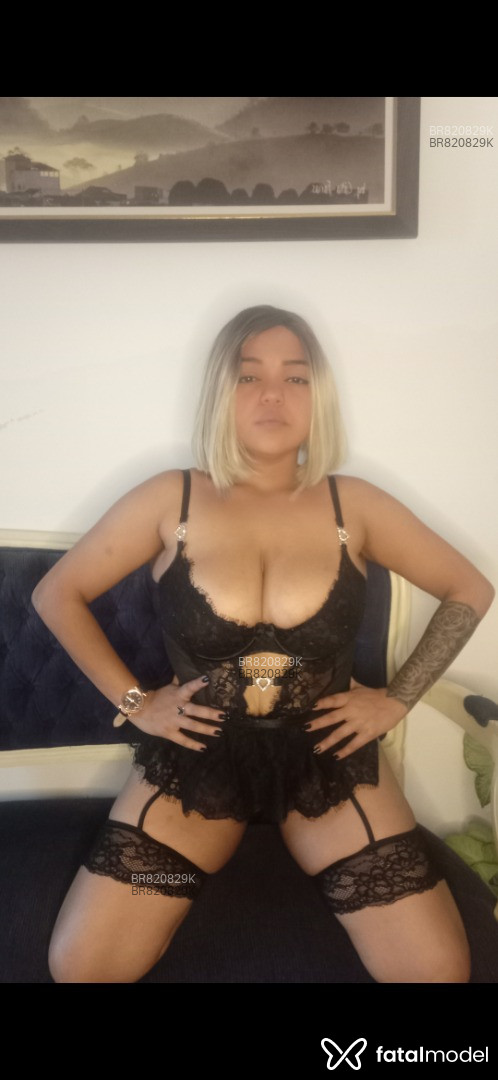 Acompanhante mulher morena (o) de olhos castanhos em Praia Grande - Safira Mendes