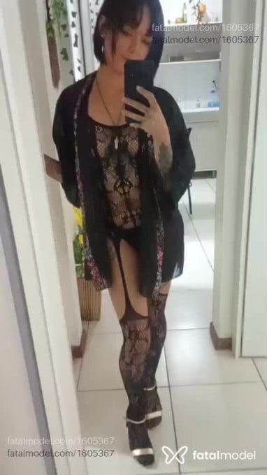 Acompanhante mulher morena (o) de olhos mel em São Paulo - Queenkimi