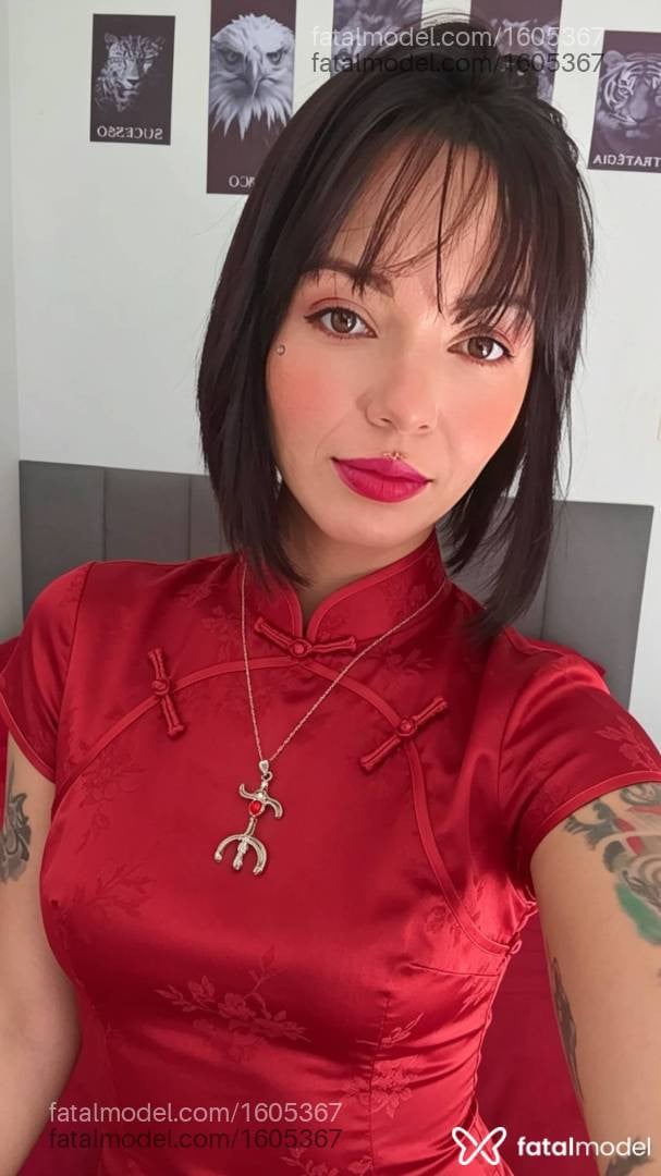 Acompanhante mulher morena (o) de olhos mel em Brusque - Queenkimi