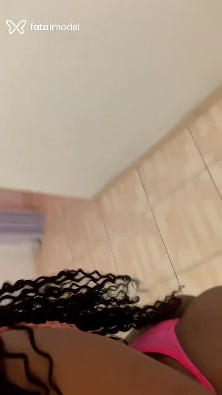 Acompanhante mulher ruiva (o) de olhos castanhos - Morenaça