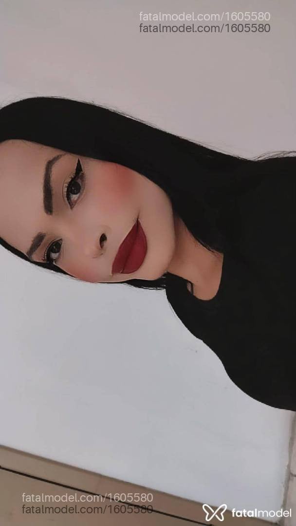 Acompanhante mulher trans morena (o) de olhos castanhos - Mirella Mustang