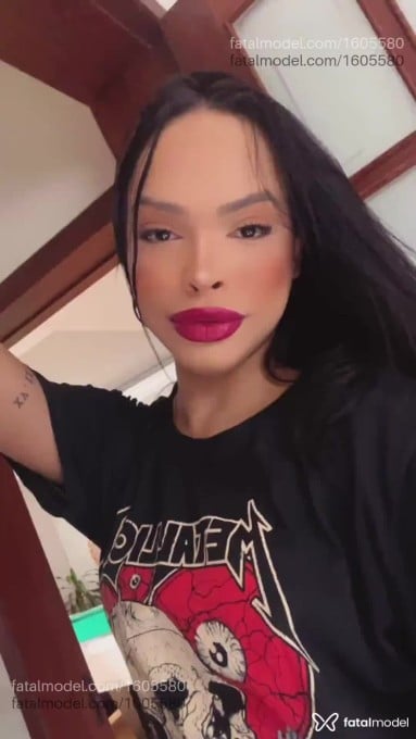 Acompanhante mulher trans morena (o) de olhos castanhos em Carazinho Acompanhante mulher trans morena (o) de olhos castanhos em Carazinho - Sabrina Ponceano
