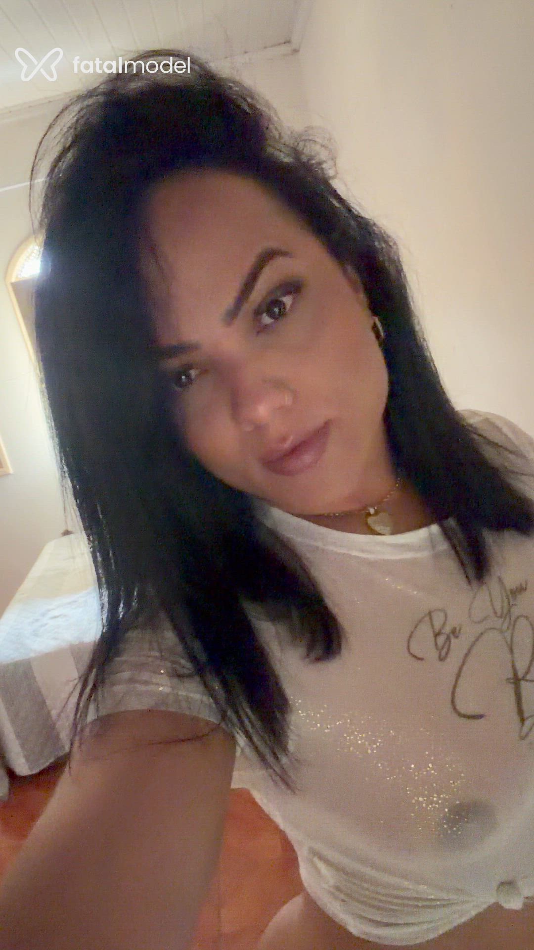 Acompanhante mulher morena (o) de olhos castanhos - Amandiinha