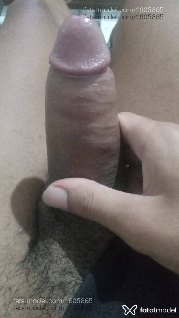 Acompanhante mulher trans morena (o) de olhos castanhos - Angel