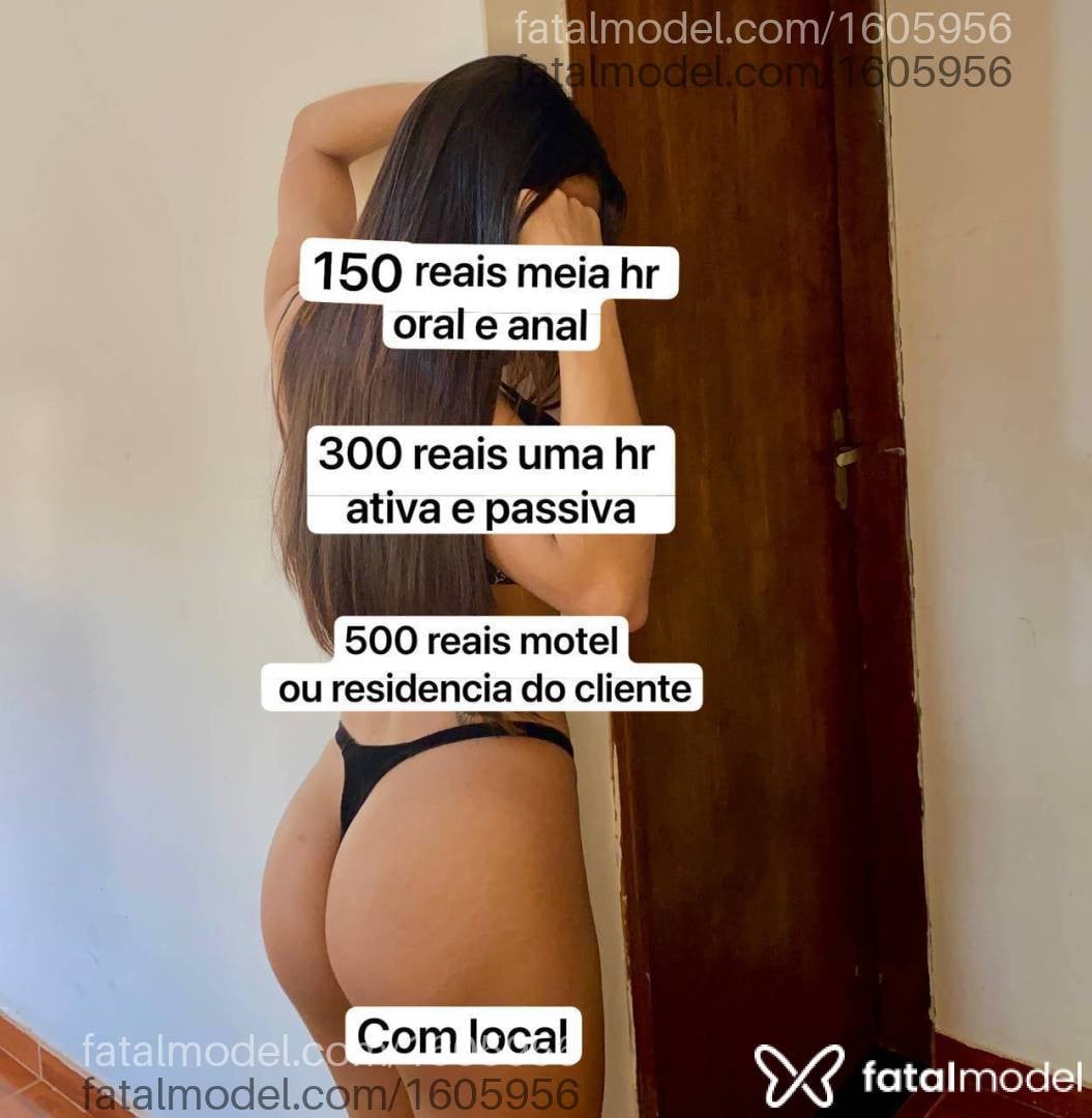 Acompanhante travesti com cabelo castanho de olhos castanhos - Amanda Borges