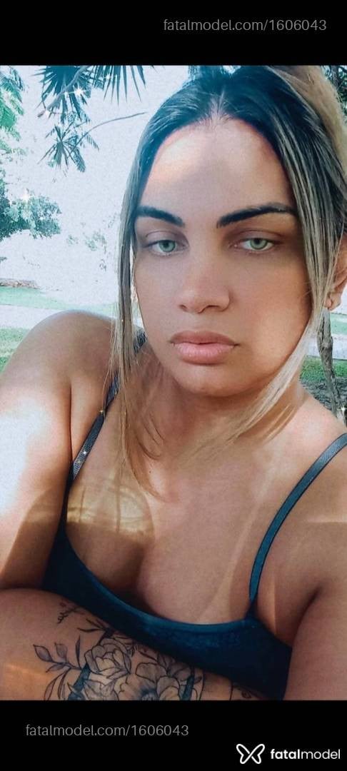 Acompanhante mulher trans loira (o) de olhos mel - Rafaella Lima
