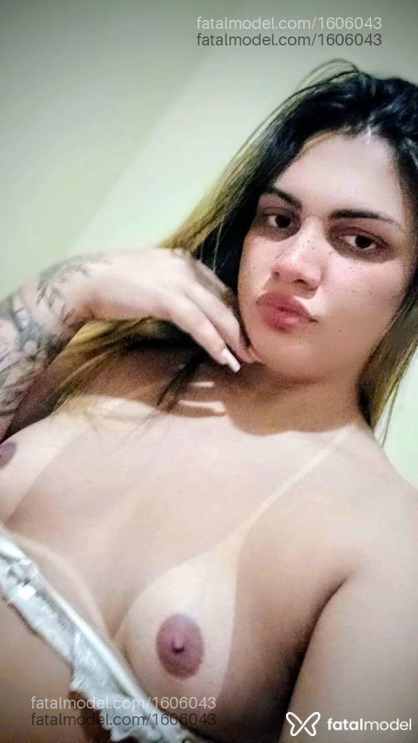 Acompanhante mulher trans loira (o) de olhos mel - Rafaella Lima