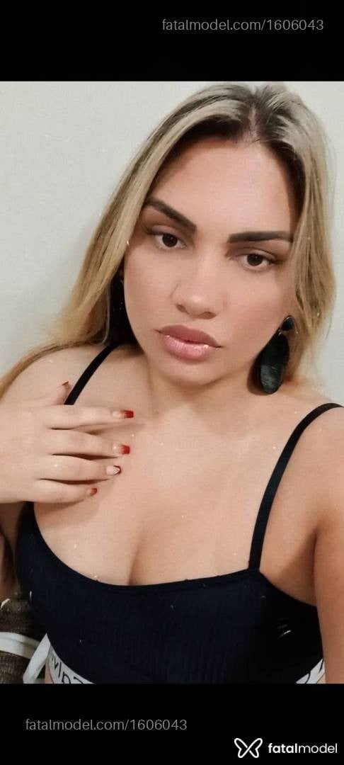 Acompanhante mulher trans loira (o) de olhos mel - Rafaella Lima