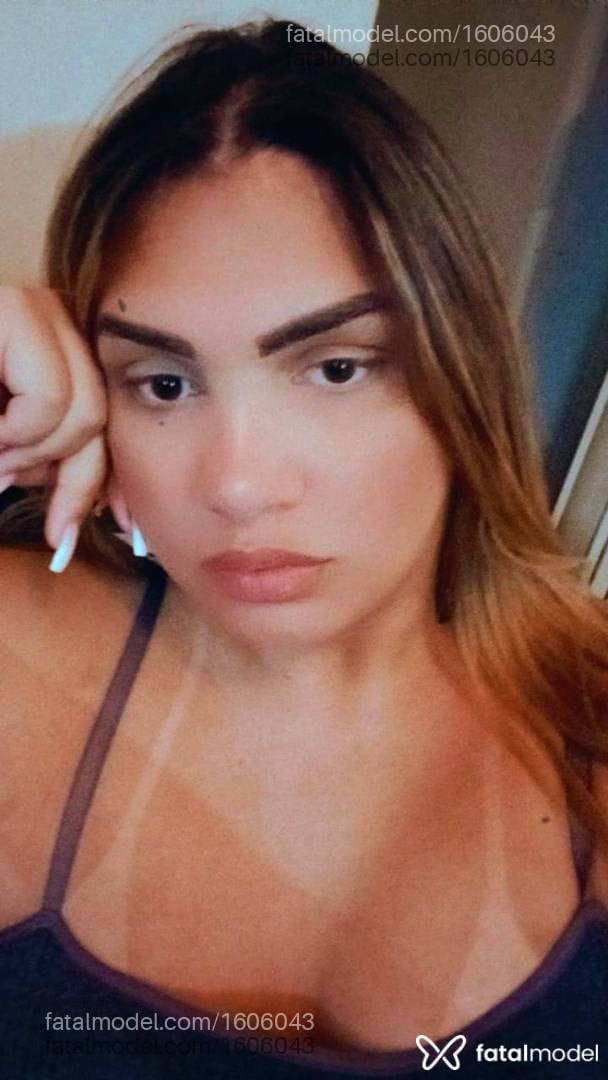 Acompanhante mulher trans loira (o) de olhos mel - Rafaella Lima