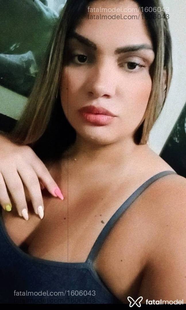 Acompanhante mulher trans loira (o) de olhos mel - Rafaella Lima