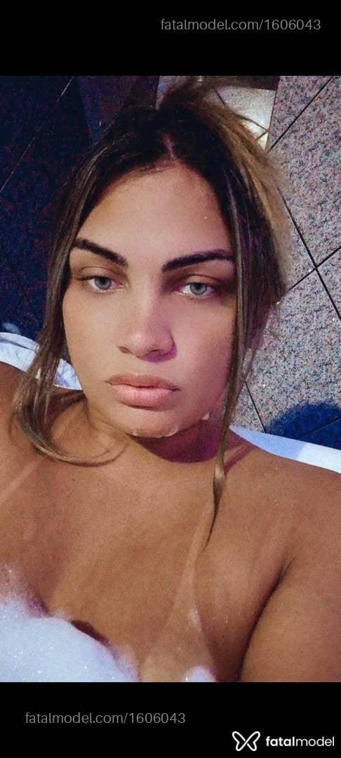 Acompanhante mulher trans loira (o) de olhos mel - Rafaella Lima