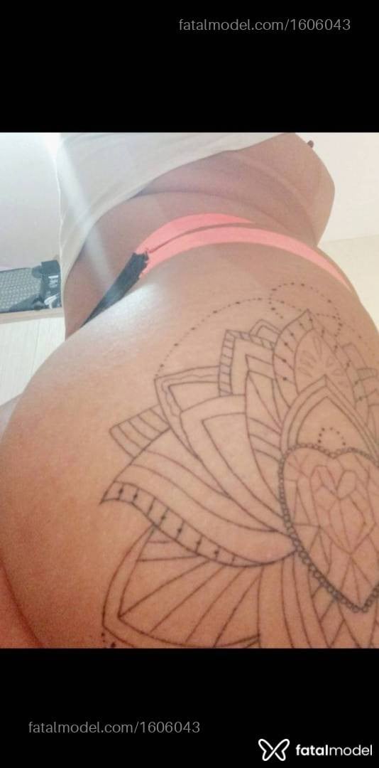 Acompanhante mulher trans loira (o) de olhos mel - Rafaella Lima