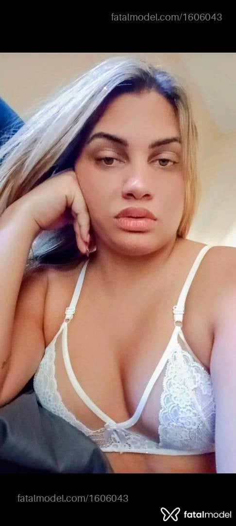 Acompanhante mulher trans loira (o) de olhos mel - Rafaella Lima