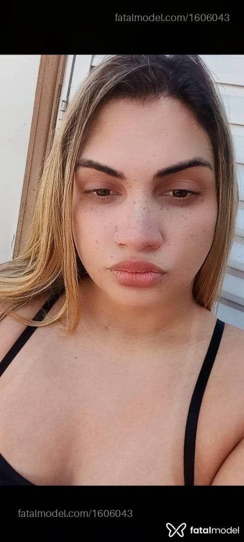 Acompanhante mulher trans loira (o) de olhos mel - Rafaella Lima