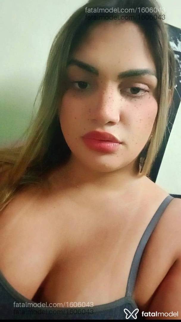 Acompanhante mulher trans loira (o) de olhos mel - Rafaella Lima