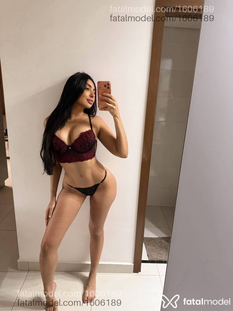 Acompanhante mulher morena (o) de olhos castanhos - Bianca Dias