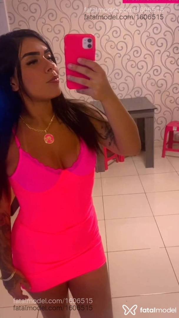 Acompanhante mulher morena (o) de olhos pretos - Lua lins
