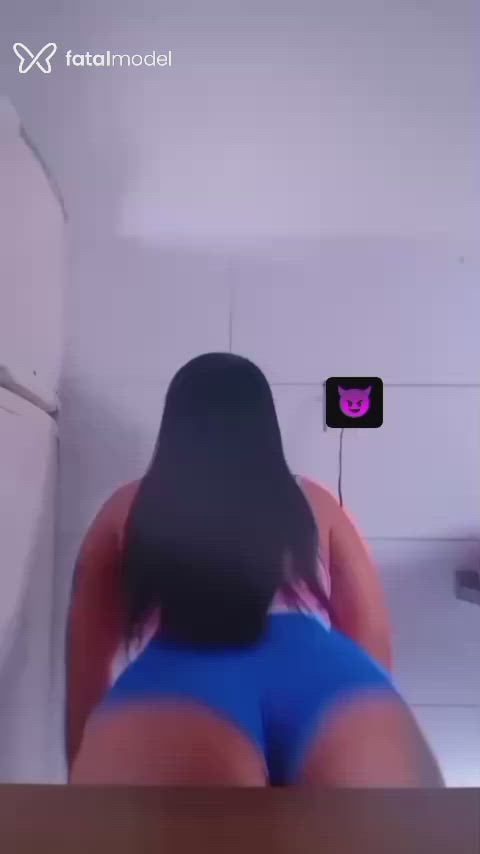 Acompanhante mulher morena (o) de olhos pretos - Lua lins