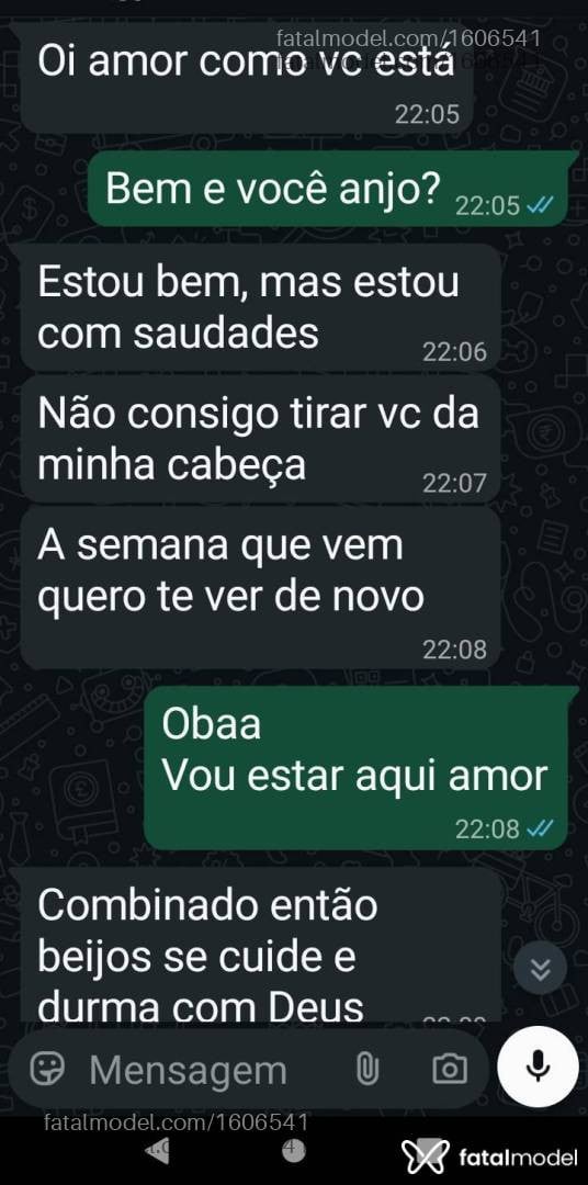 Acompanhante mulher com cabelo castanho de olhos mel em Curitibanos - Karol Andradi