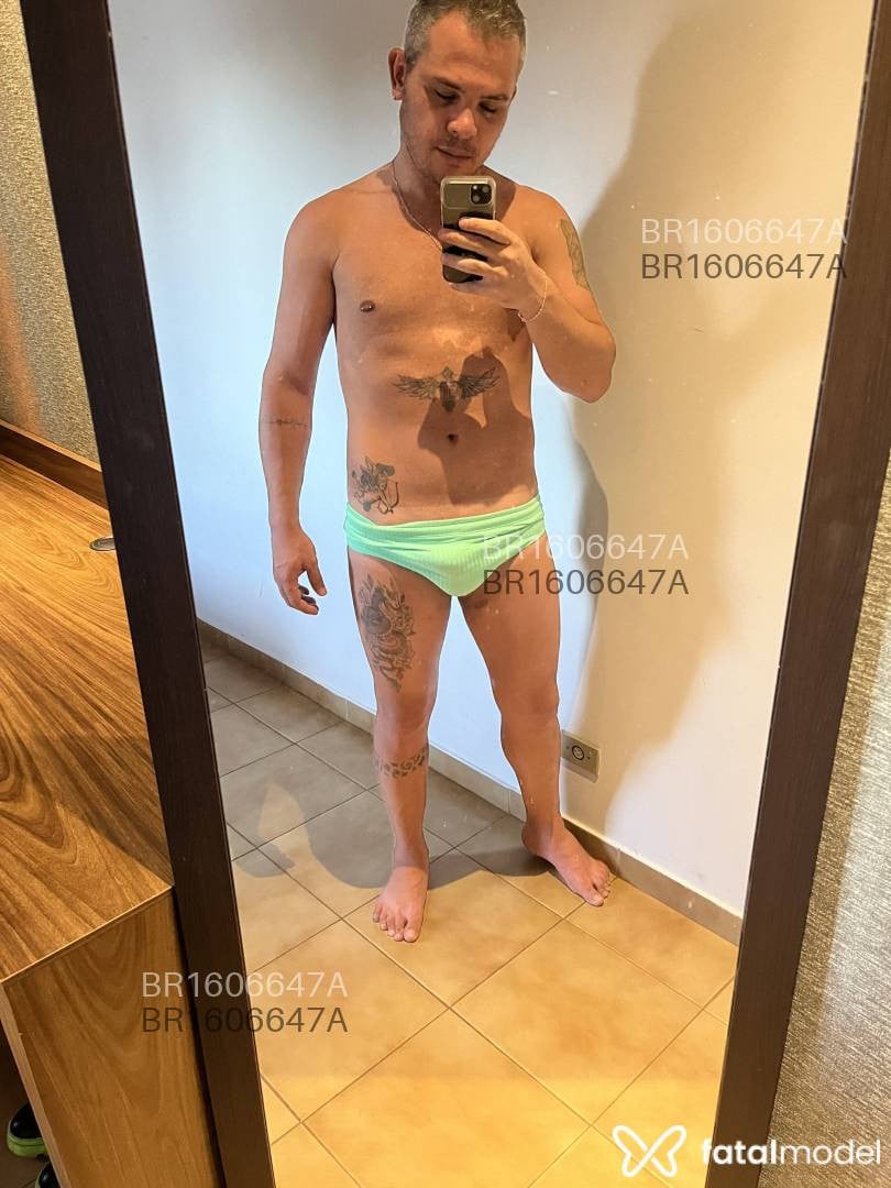 Acompanhante homem com cabelo grisalho de olhos castanhos em Presidente Prudente Acompanhante homem com cabelo grisalho de olhos castanhos em Presidente Prudente - Bruno Ferraz