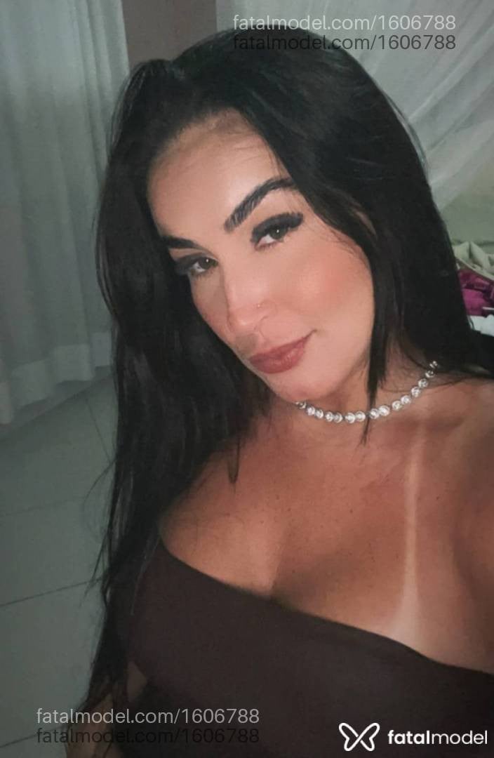 Acompanhante mulher morena (o) de olhos verdes - Antonella Marques
