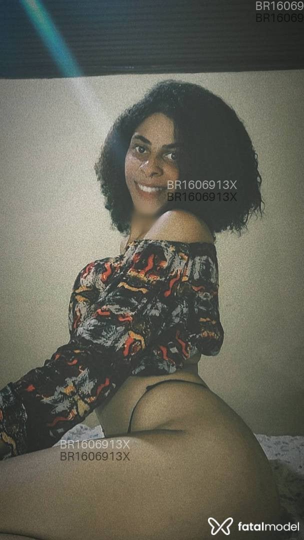 Acompanhante mulher trans com cabelo castanho de olhos castanhos em São José dos Campos - Sophia