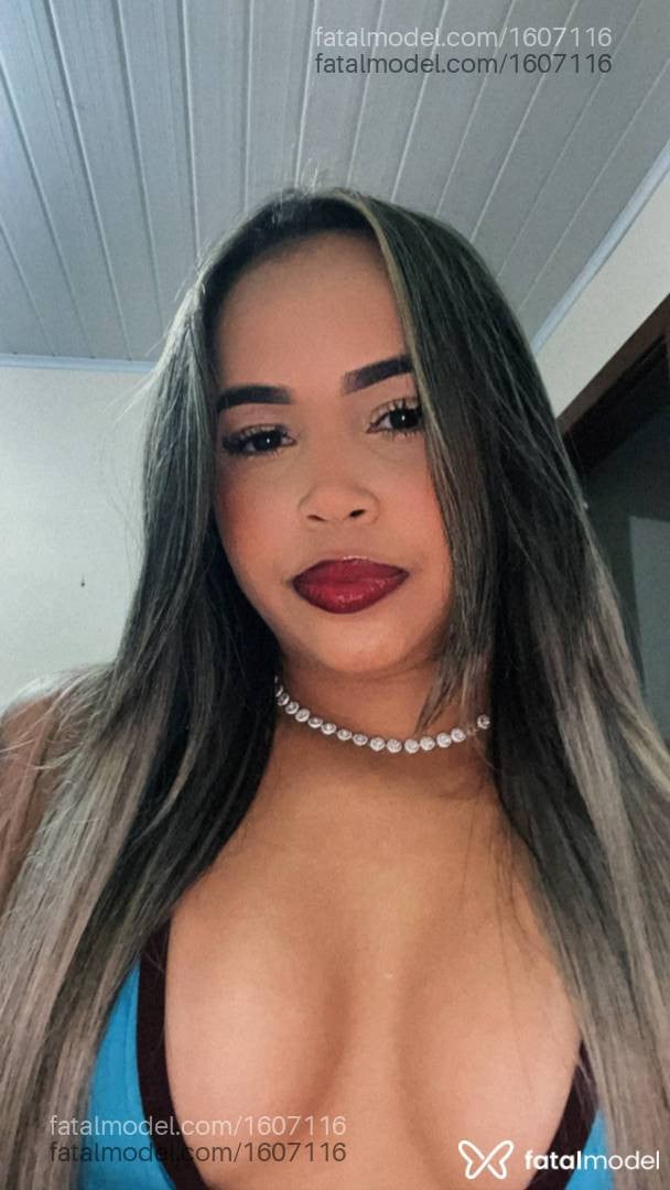 Acompanhante mulher loira (o) de olhos castanhos - Cristal Lopes