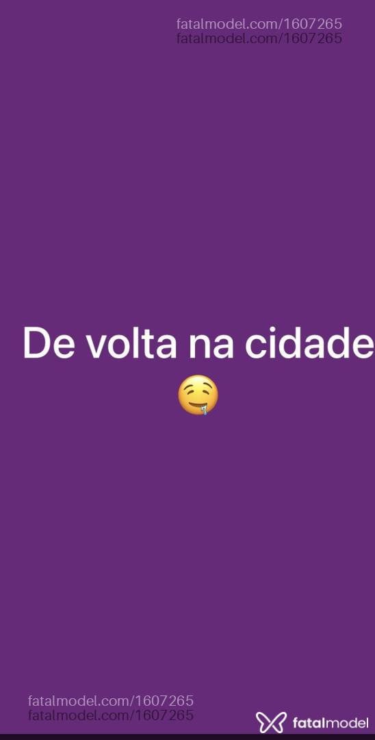 Acompanhante mulher morena (o) de olhos castanhos - Valentina