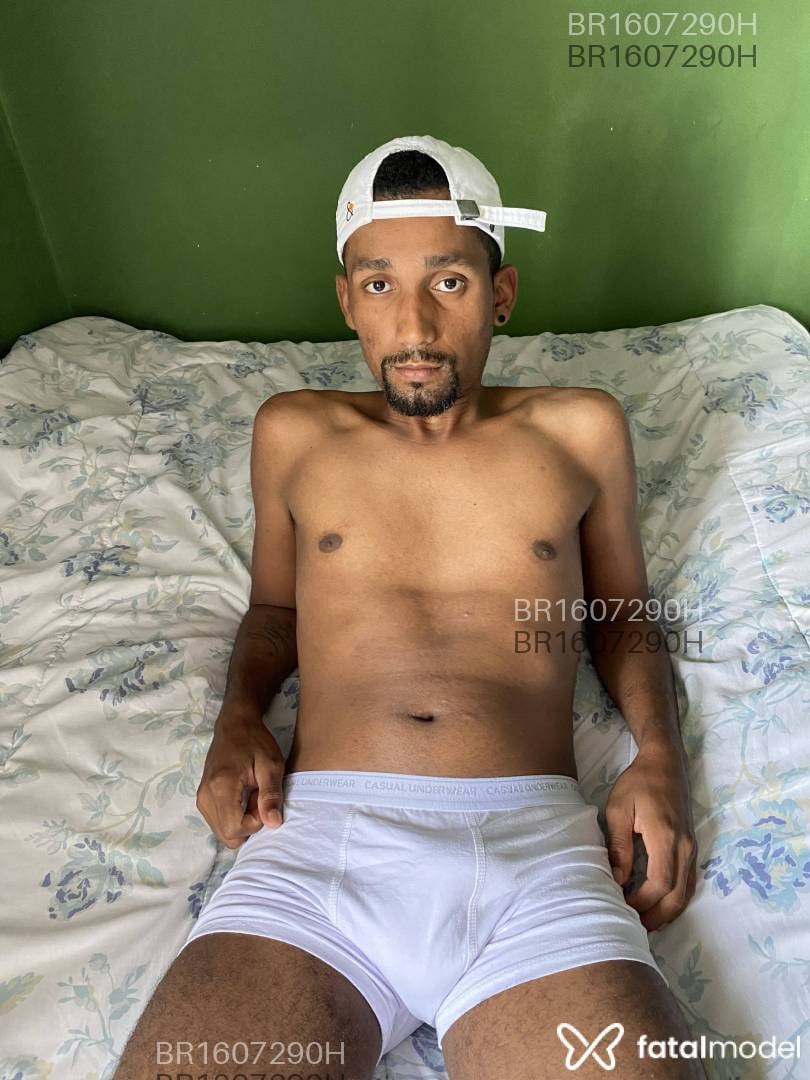 Acompanhante homem morena (o) de olhos pretos em Joinville - Gabriel Henrique
