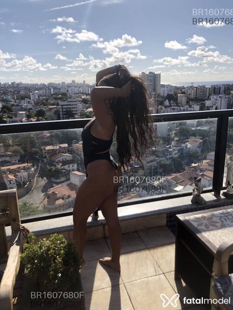 Acompanhante mulher morena (o) de olhos castanhos em Maceió Acompanhante mulher morena (o) de olhos castanhos em Maceió - Sarah Mesquita