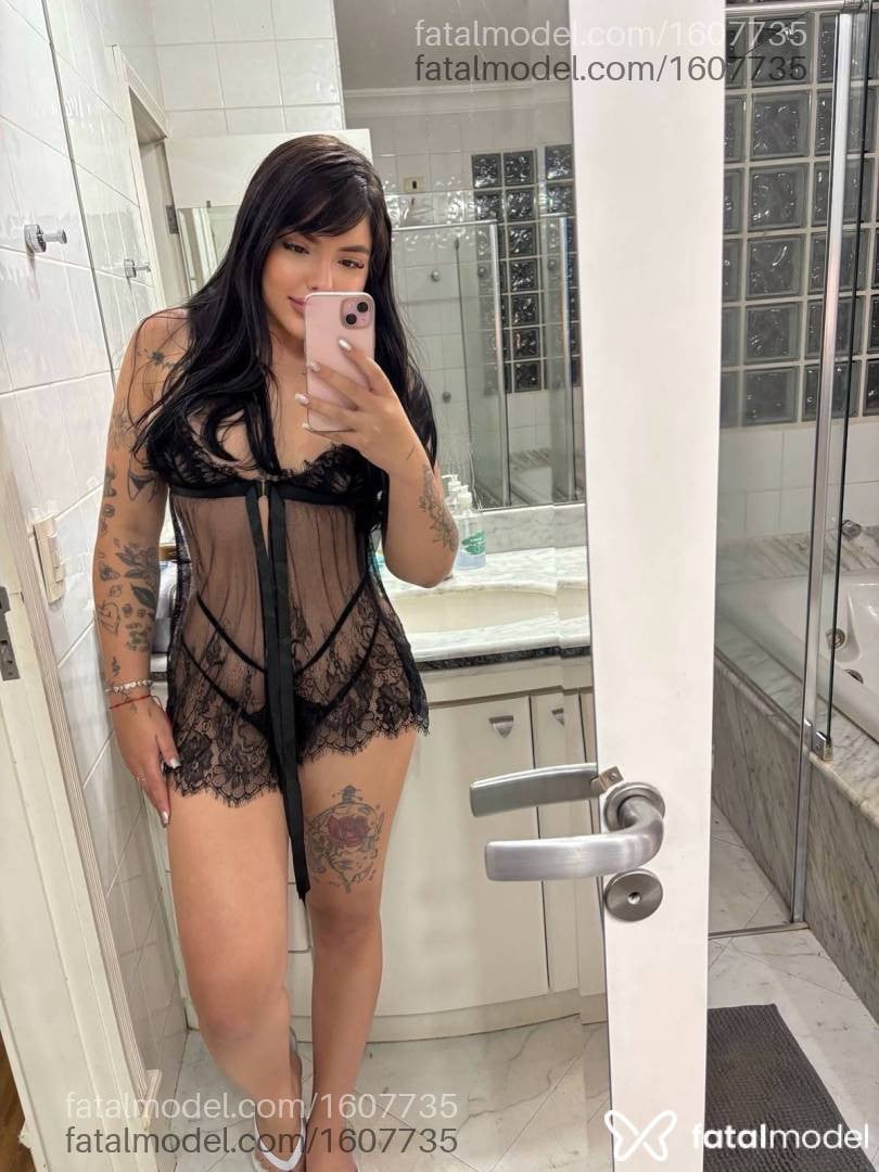 Acompanhante mulher morena (o) de olhos castanhos - Rafinha