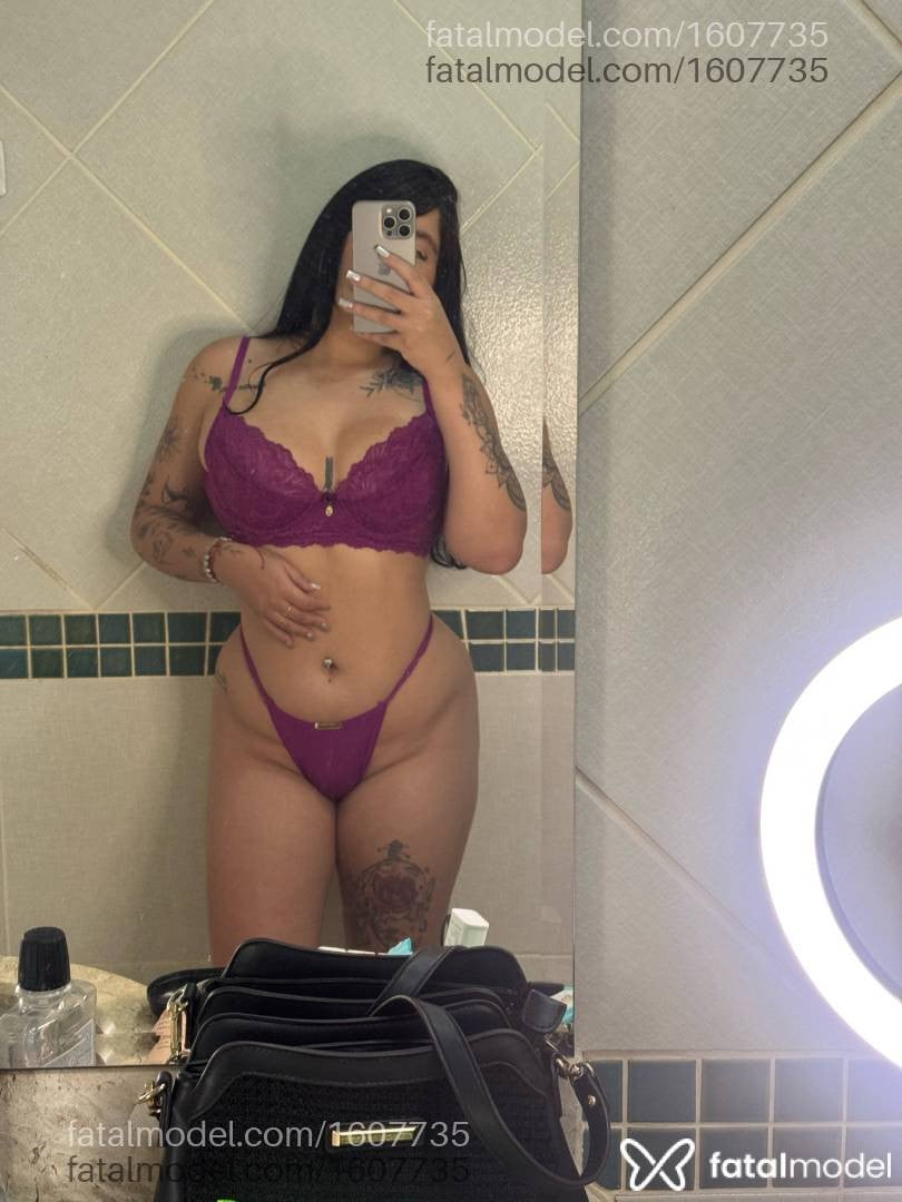 Acompanhante mulher morena (o) de olhos castanhos - Rafinha