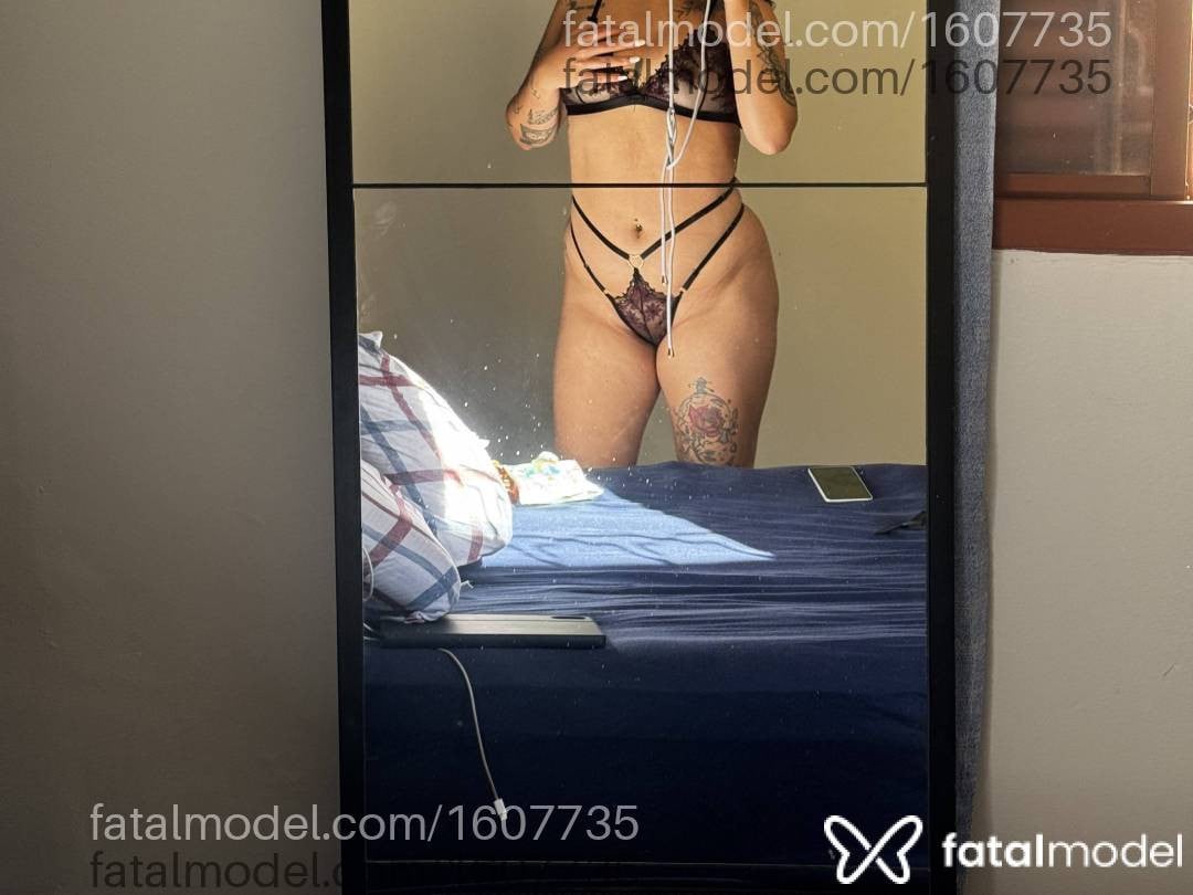 Acompanhante mulher morena (o) de olhos castanhos - Rafinha