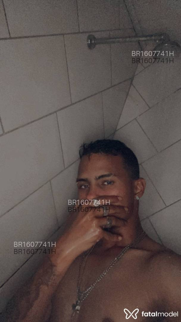 Acompanhante homem morena (o) de olhos pretos em Sinop - Daniel