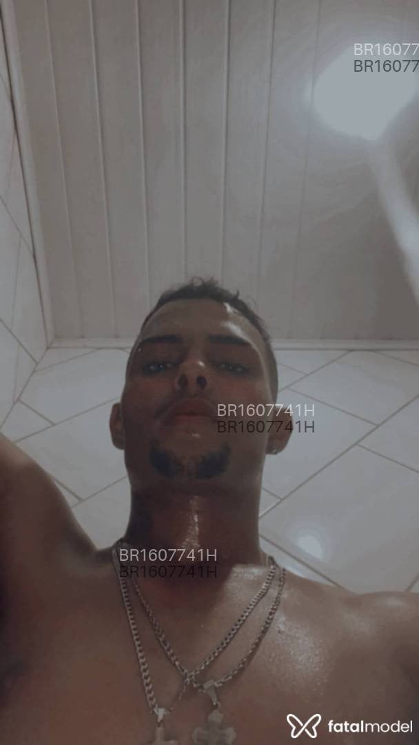 Acompanhante homem morena (o) de olhos pretos em Sinop - Daniel