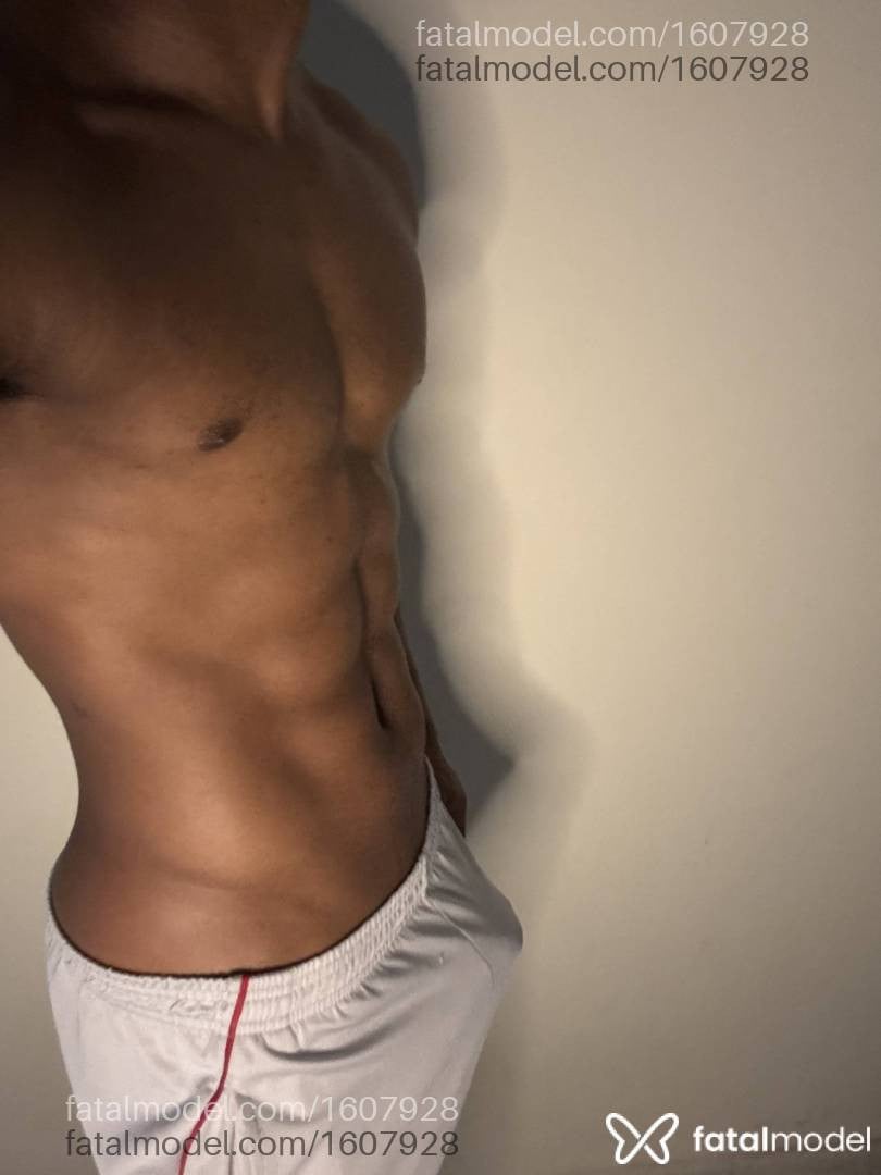 Acompanhante homem morena (o) de olhos pretos em Rio de Janeiro - Theo