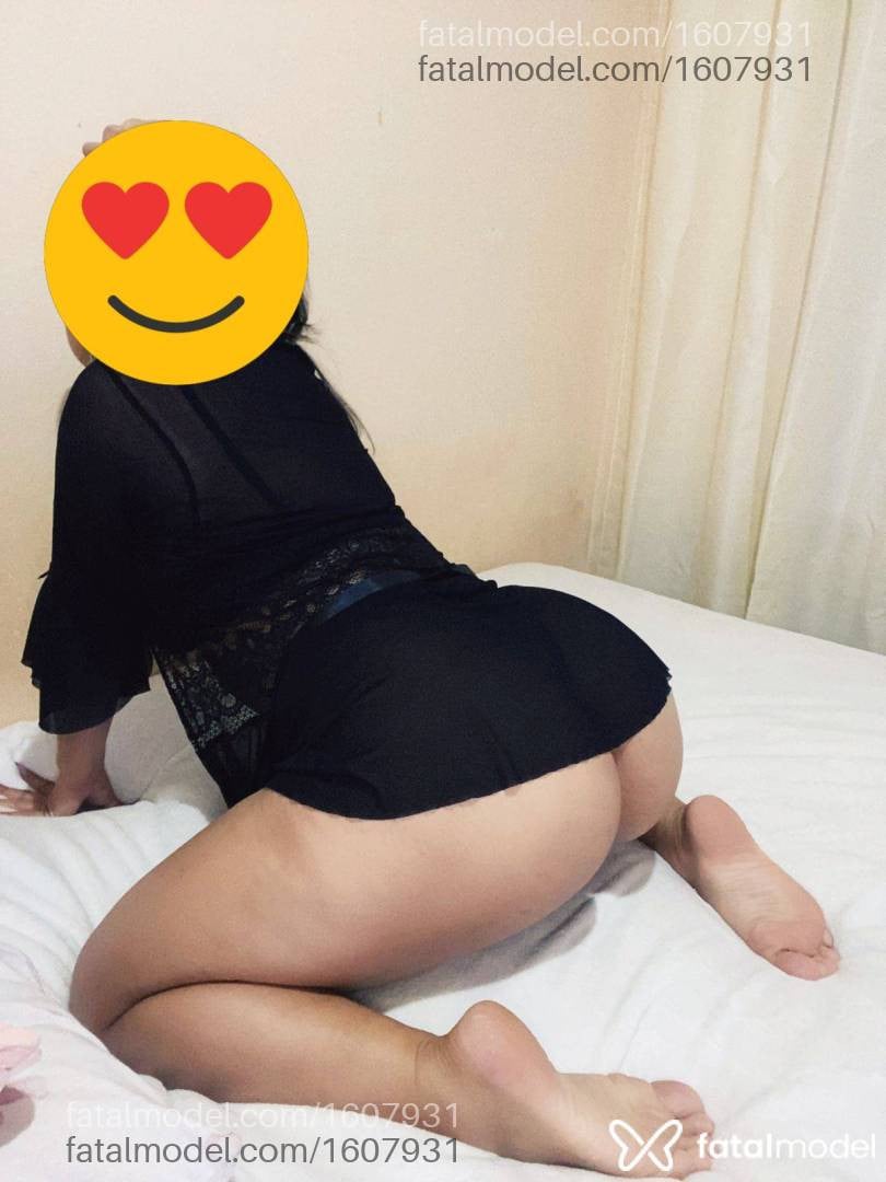 Acompanhante mulher loira (o) de olhos castanhos - Giovana campelli